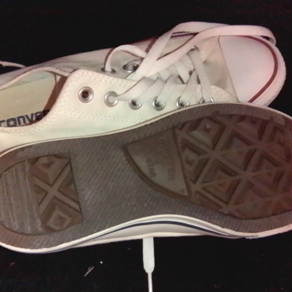 Converse - Picture 3 of 3